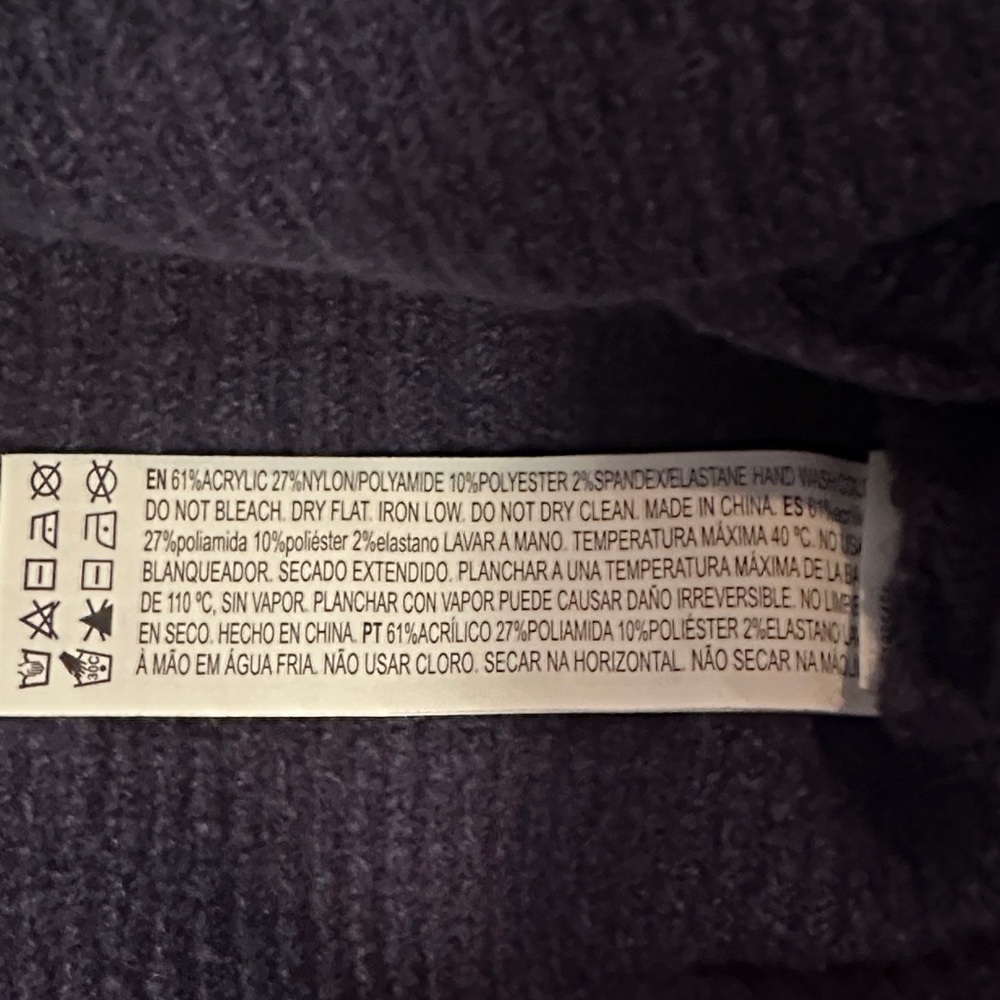 Forever 21 Dark Blue Ribbed Knit Wrap Crop Top Size Medium Long Sleeve NWT - Picture 12 of 13